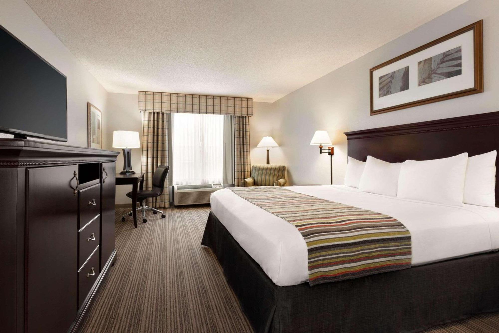 Hotel Country & By Radisson, Kingsland, Ga 2*